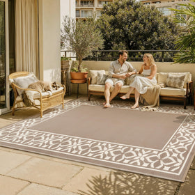 PureCozy outdoor rug front view with geometric pattern for patios
