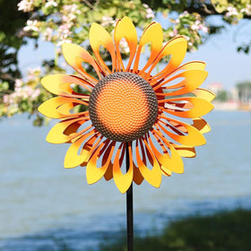 Pure Echo sunflower wind spinner, 84-inch double-sided display adds vibrant yard color.