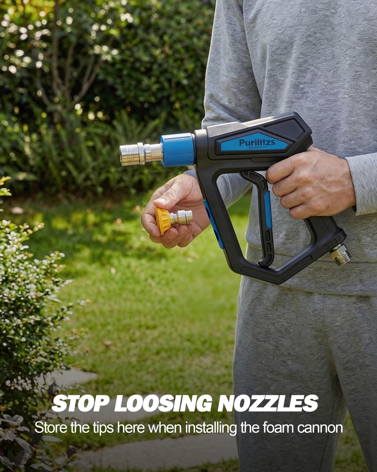 Purilitzs built-in nozzle holder keeps 15° and 40° attachments organized.