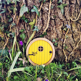 PurYupearl fairy door wall mount creates a magical garden focal point.