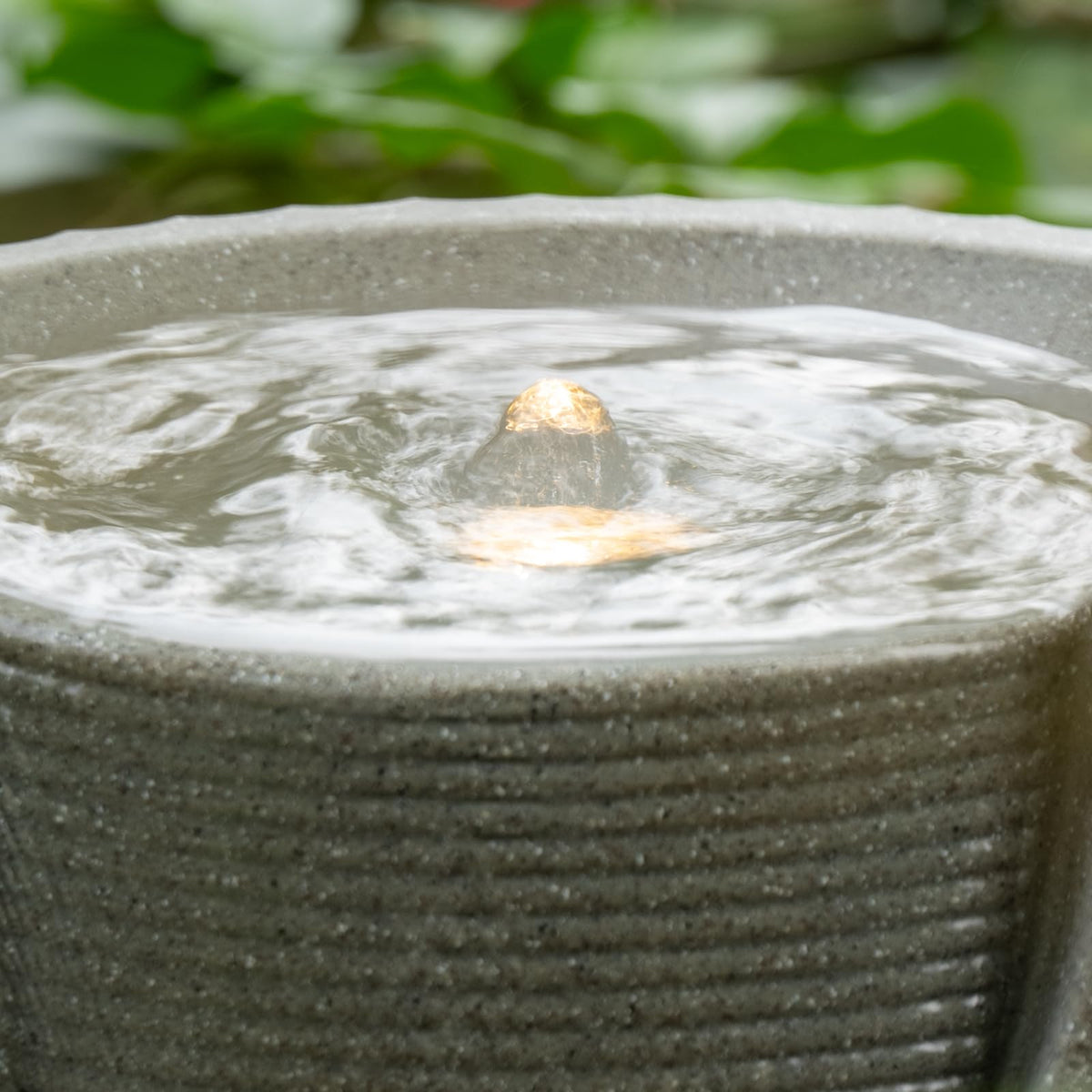 Puulye easy setup steps for fast, year‑round outdoor decor.
