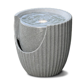 Puulye eco-friendly recyclable materials ensure sustainable garden decor.