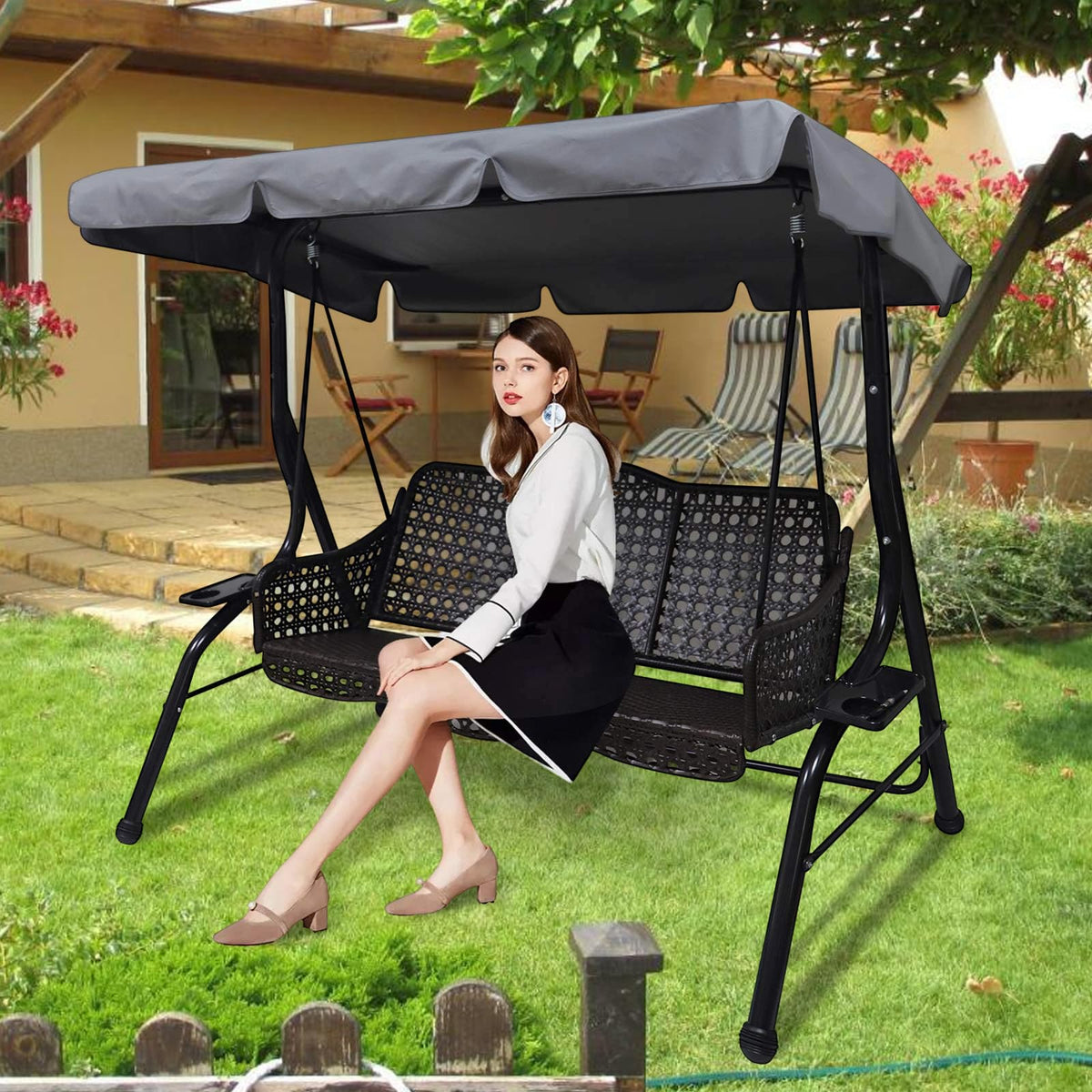 Qchengsan scalloped-edge canopy adds stylish garden look