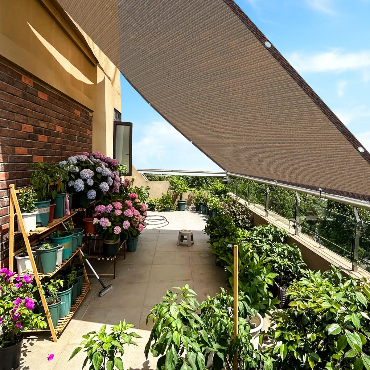 QHAIYYBF animal housing shade cloth suits dog kennels and coops.
