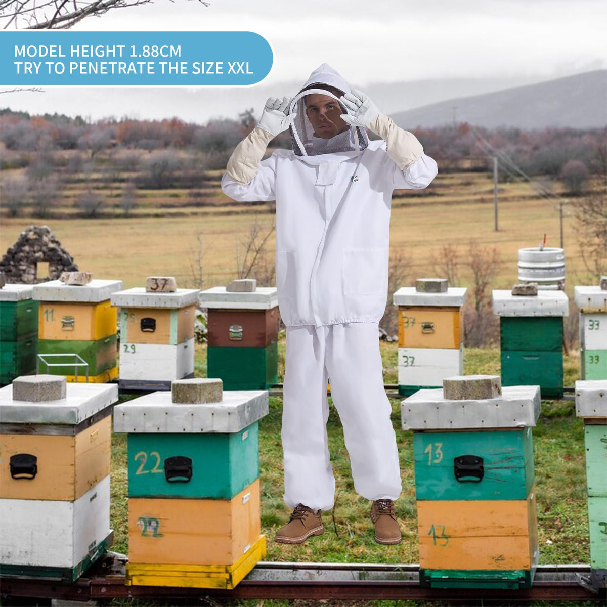 QHZHANG Sting-Proof Bee Jacket with detachable veil offers a clear field of view