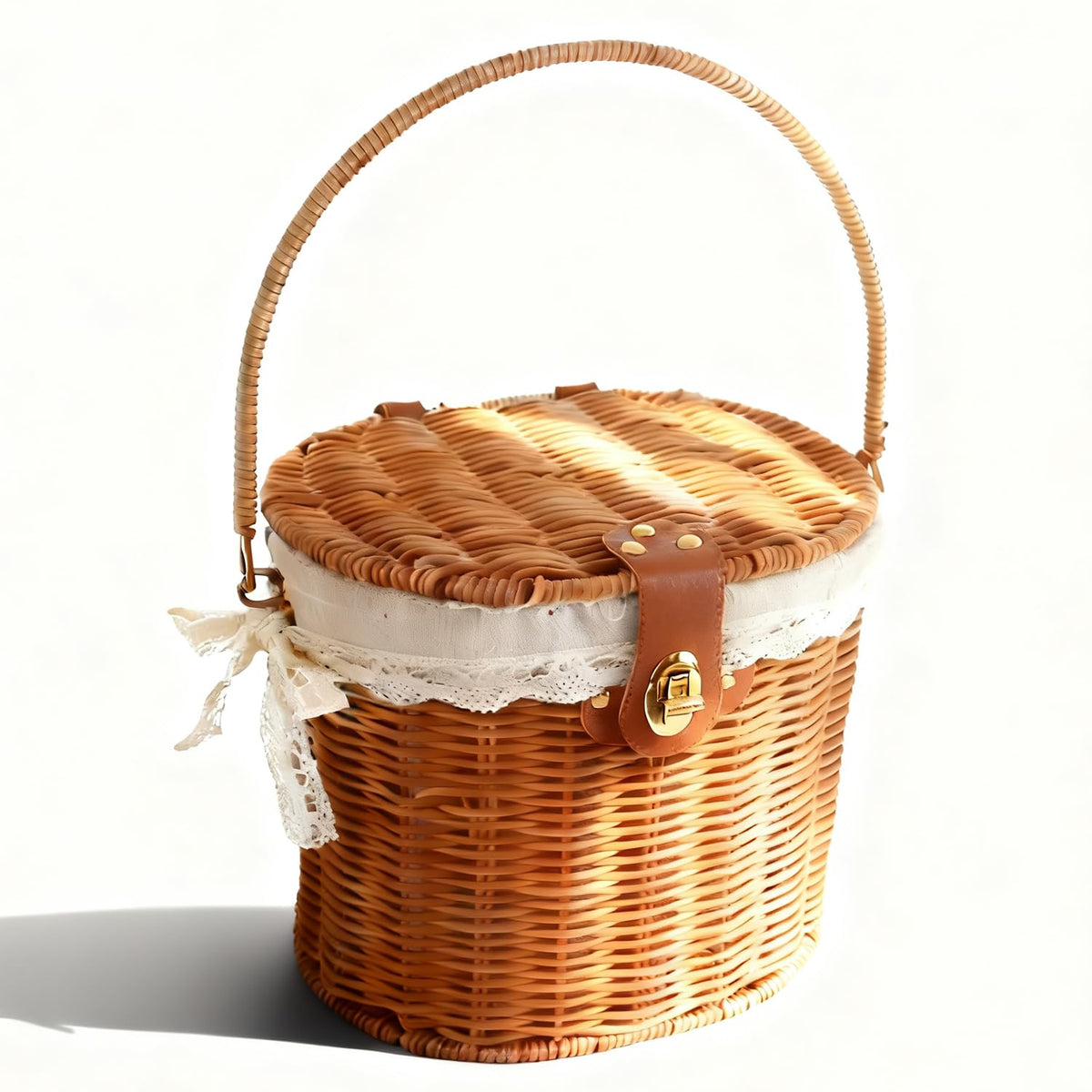 QienRiny small picnic basket with lid offers durable outdoor storage.