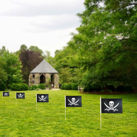 QQSD flags used for party decoration on desks, cars, and gardens