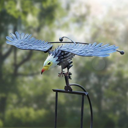 Quanqiuyi metal owl garden stake decor adds movement to outdoor spaces.