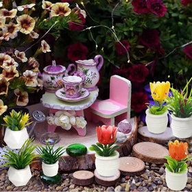 QuarenDen tabletop garden set creates charming focal points in mini scenes