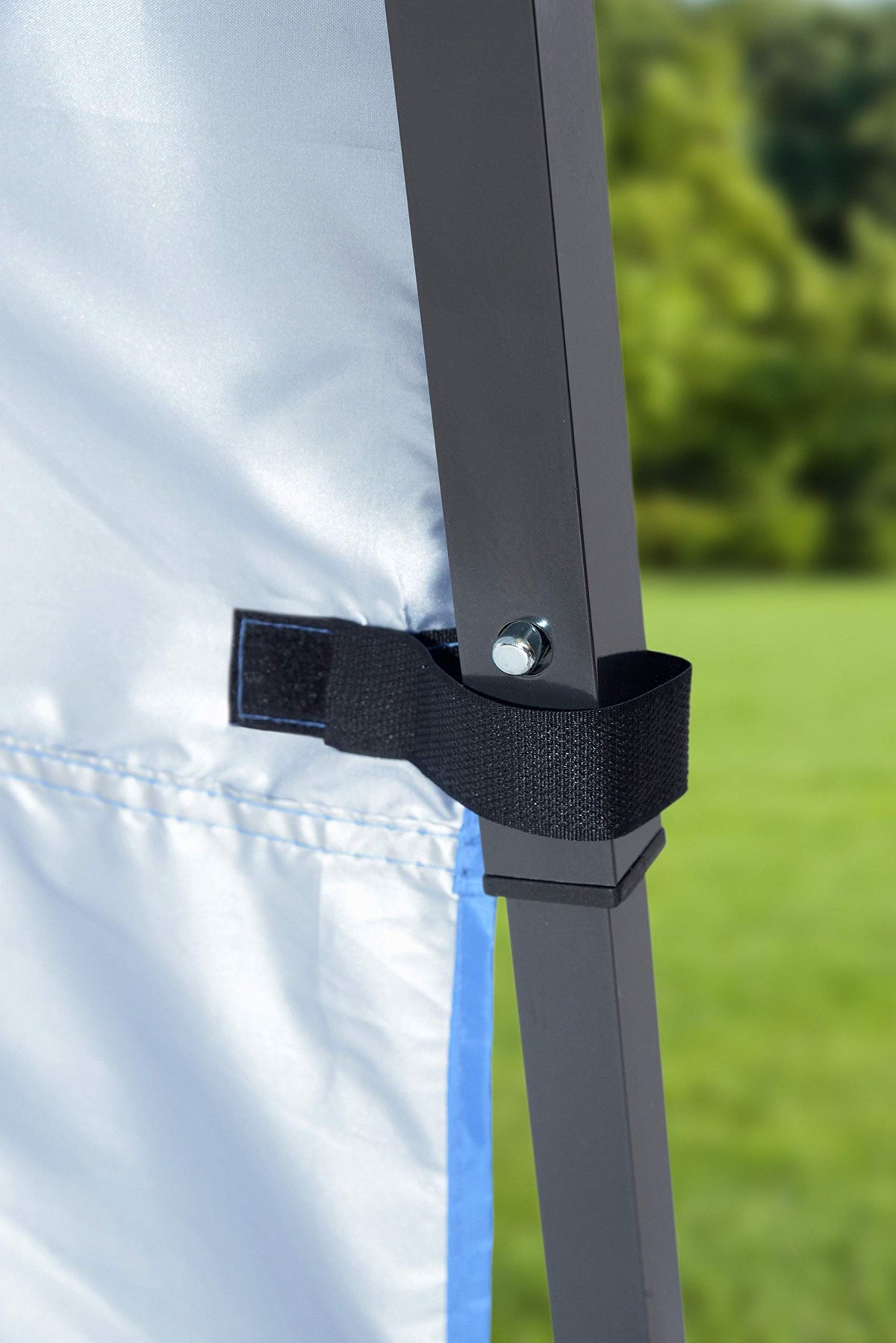 Quik Shade Go Hybrid 9.5x17mm eave construction adds stability.