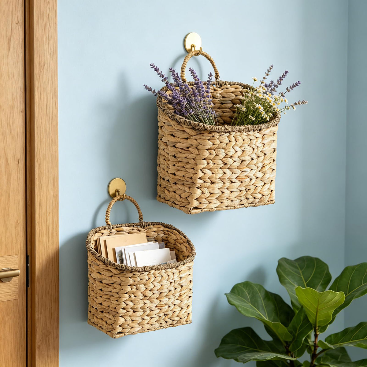 Quincry handmade wicker wall basket with water hyacinth close-up weave detail.