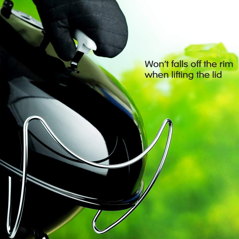 QuliMetal grill lid holder on Weber 18.5-inch edge frees hands for flipping