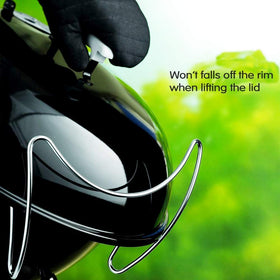 QuliMetal grill lid holder on Weber 18.5-inch edge frees hands for flipping