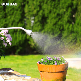 QUOBAS ergonomic grip for comfortable handling during watering