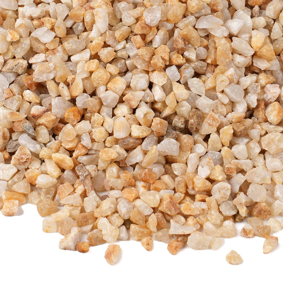 Rahato coarse sand for terrariums shows natural texture and drainage potential.