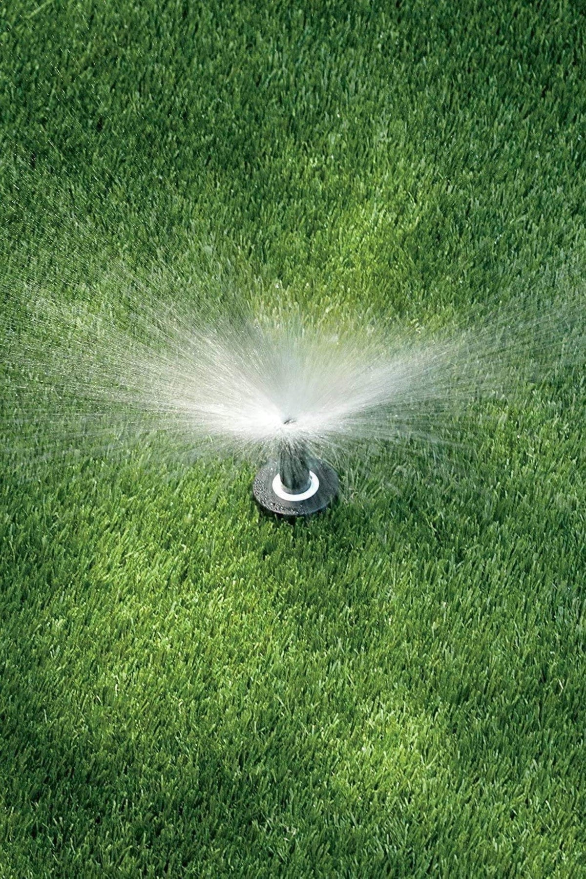 Rain Bird 1804VAN debris-flush feature shown improving nozzle reliability.