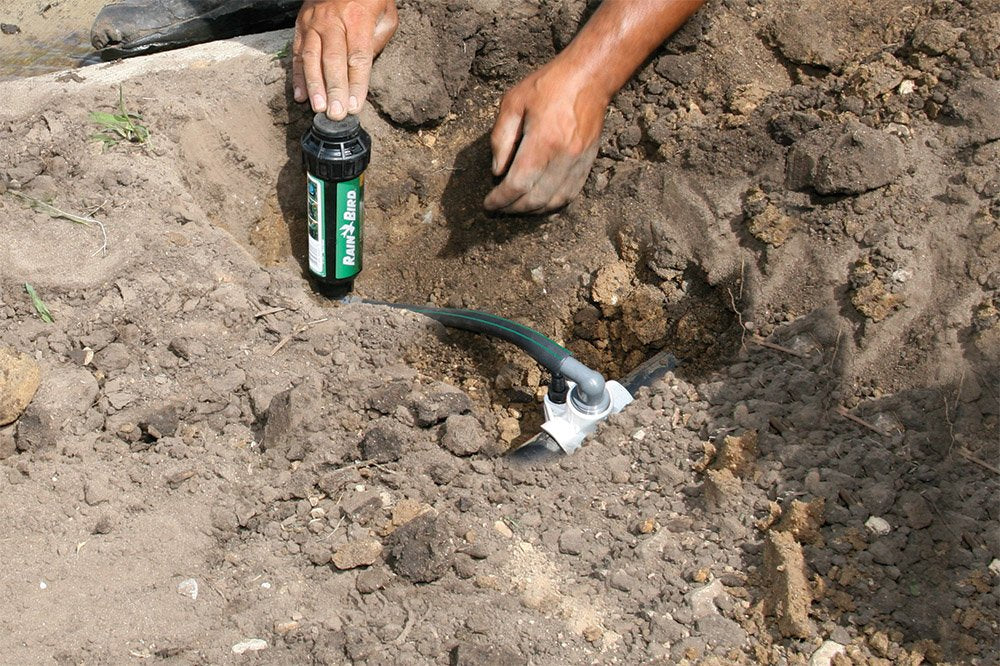 Rain Bird SWGP100 connects quickly to sprinklers for accurate positioning.
