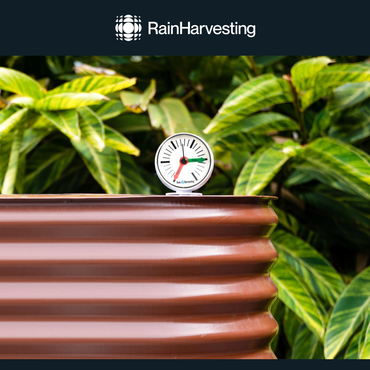 Gauge in a vented tank for real-time water level awareness.