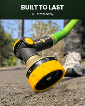 RAINPOINT thumb-control grip enables easy one-finger adjustment during long chores.