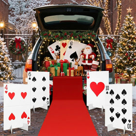 Reallnaive four-style decor enhances casino-themed celebrations and photo backdrops.