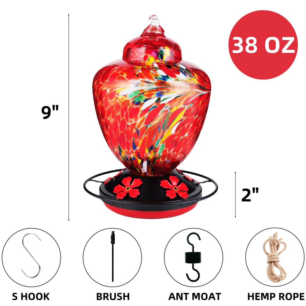 REZIPO feeder comes with a small brush to simplify cleaning and maintenance.