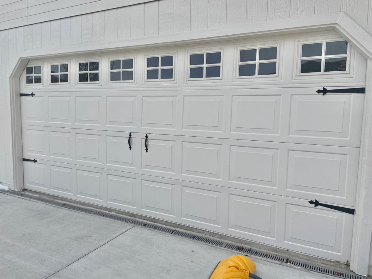 RHULKRUI 32-piece set fits two garage doors for decoration