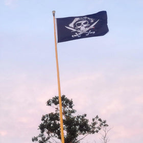 Rhungift jack rackham flag enhances indoor or outdoor pirate-themed decor.