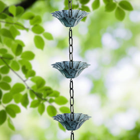 Rifachua durable galvanized iron construction resists rust in harsh weather.