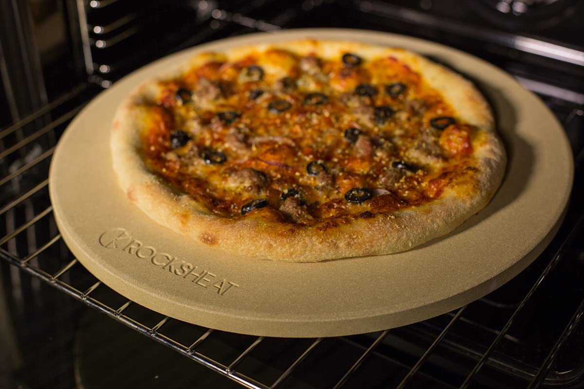 ROCKSHEAT easy-clean design simplifies post-cook cleanup.