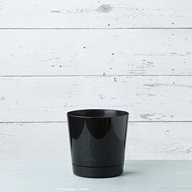 Root & Vessel Majestic pot drainage holes help manage excess water outdoors