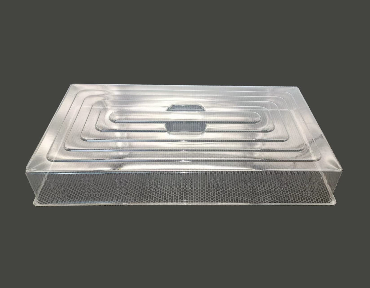 RooTrimmer humidity dome placed over a 1020 seed tray to boost moisture retention.