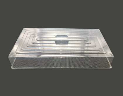 RooTrimmer humidity dome placed over a 1020 seed tray to boost moisture retention.