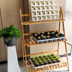RooTrimmer compact garden organization tray helping tidy a pot setup