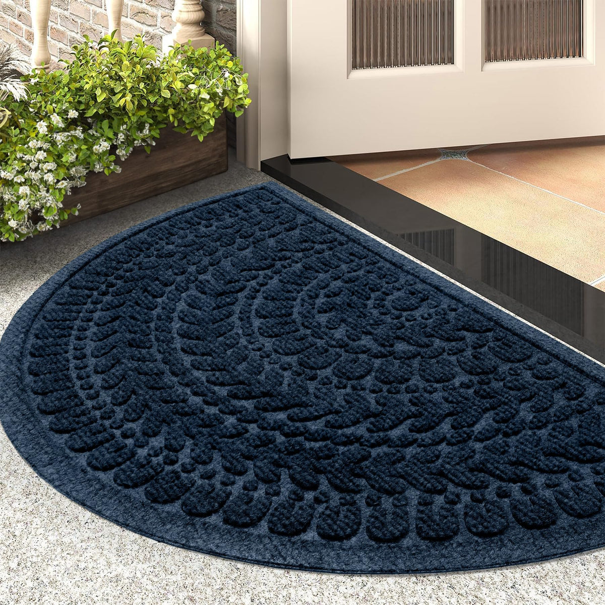RORA half-circle doormat at front door in black, capturing dirt before entry