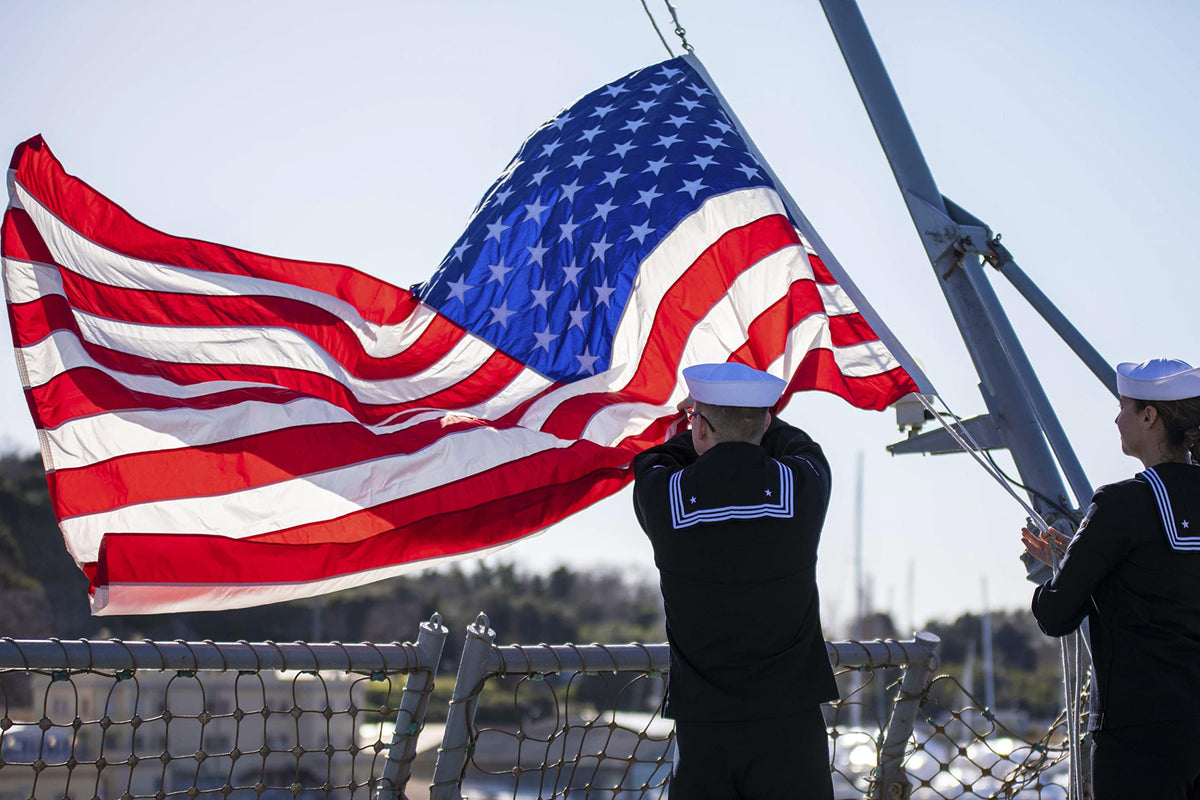 ROTERDON all-weather flag suited for outdoor porch or flagpole