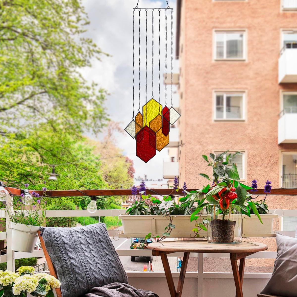 Rswardeleco outdoor-stained-glass garden piece brings sun-kissed ambiance outdoors