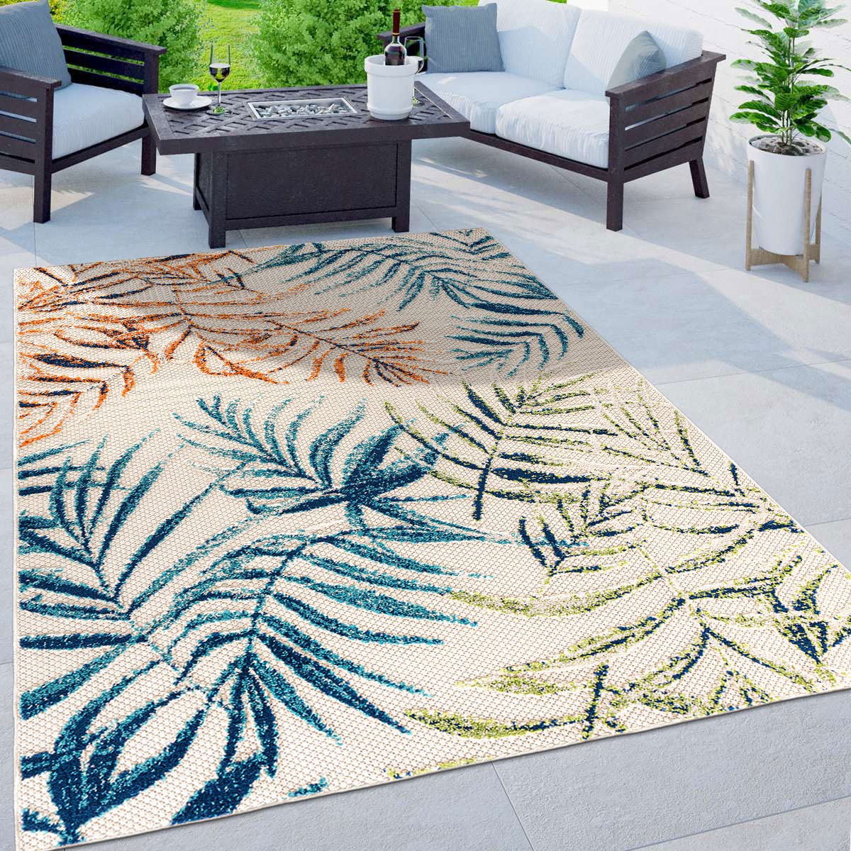 Rugshop Bahama Palm Frond easy-clean rug cleans with a quick hose rinse.