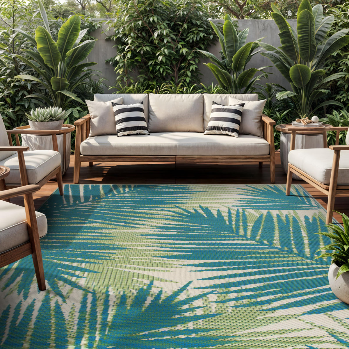 Rugshop portable outdoor rug ready for camping and beach trips
