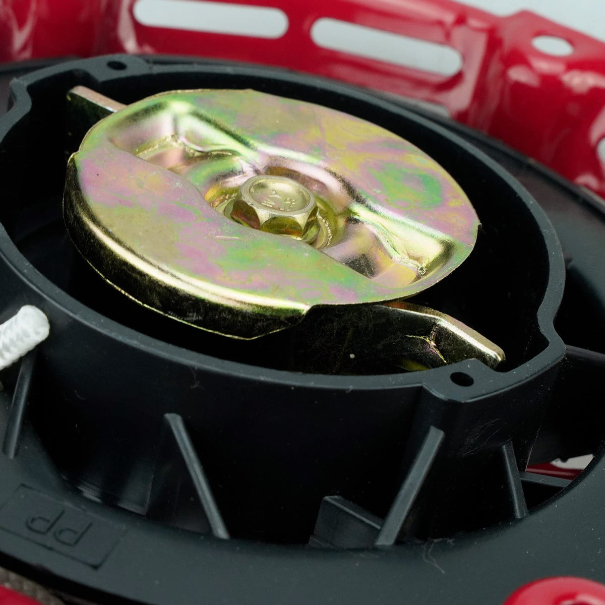 Ruma recoil starter assembly for Honda GX series ensures reliable pull-start operation.
