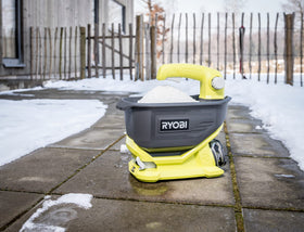 RYOBI OSS1800 adjustable-flow-rate control enables precise, even coverage.