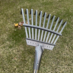 Rysnirs leaf rake helps tidy leaves and debris around shrubs and under bushes.