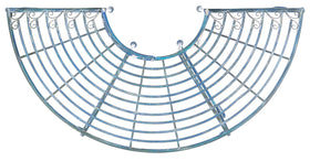 Close-up of seat detail and wrap-around curve around the tree.