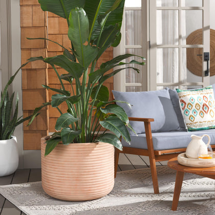 SAFAVIEH Nardo planter front view shows textured cement finish for outdoor elegance
