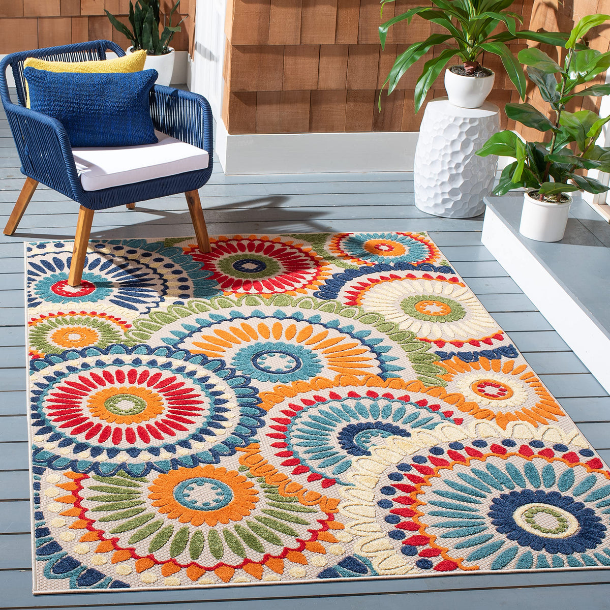 Safavieh Cabana floral pattern rug in blue-ivory for sunrooms.