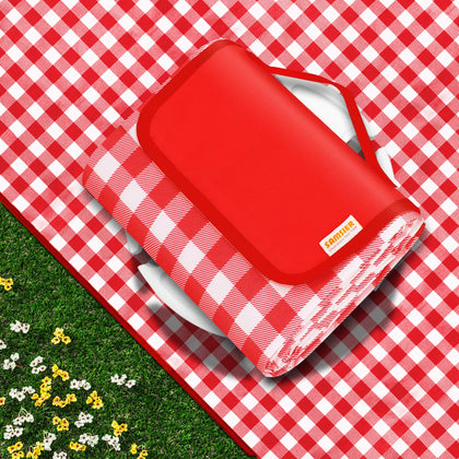 SAMSIER outdoor picnic blanket unfolded to 80x80 inches, ideal for family picnics and spacious seating.