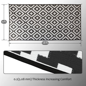 SAND MINE plastic-straw rug with easy-clean surface for quick refreshes.