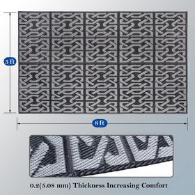 SAND MINE plastic straw rug outdoors, durable and easy to clean.