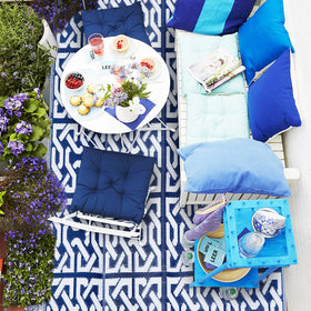 SAND MINE portable rug with carrying bag for quick travel storage