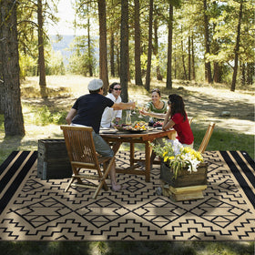 SAND MINE rug with carry bag stays portable for camping