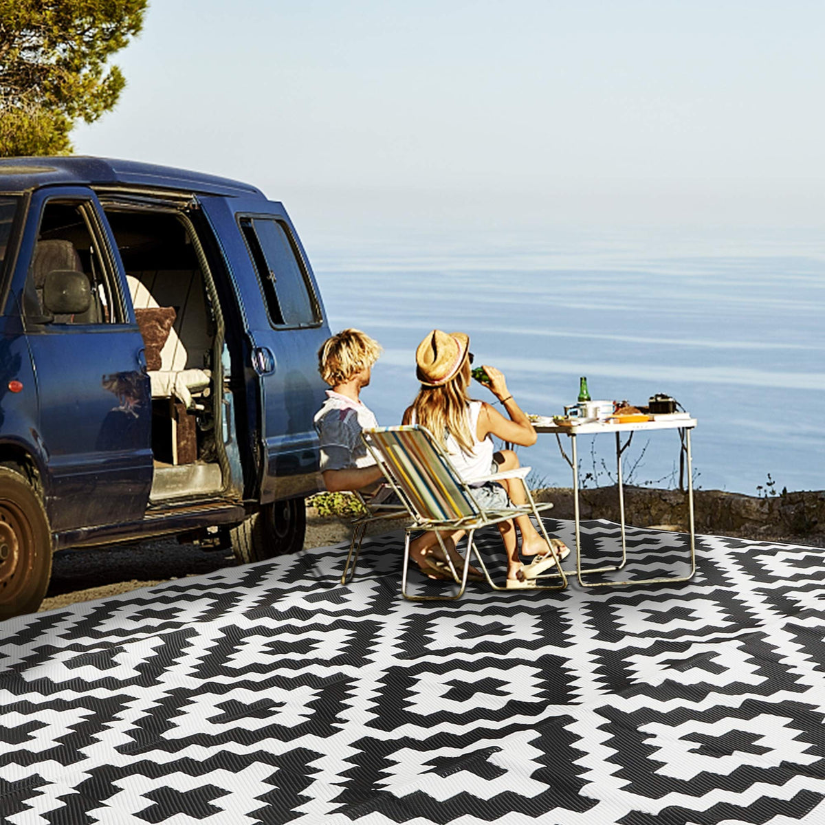 SAND MINE UV-stabilized outdoor rug resists sun fading during outdoor use.